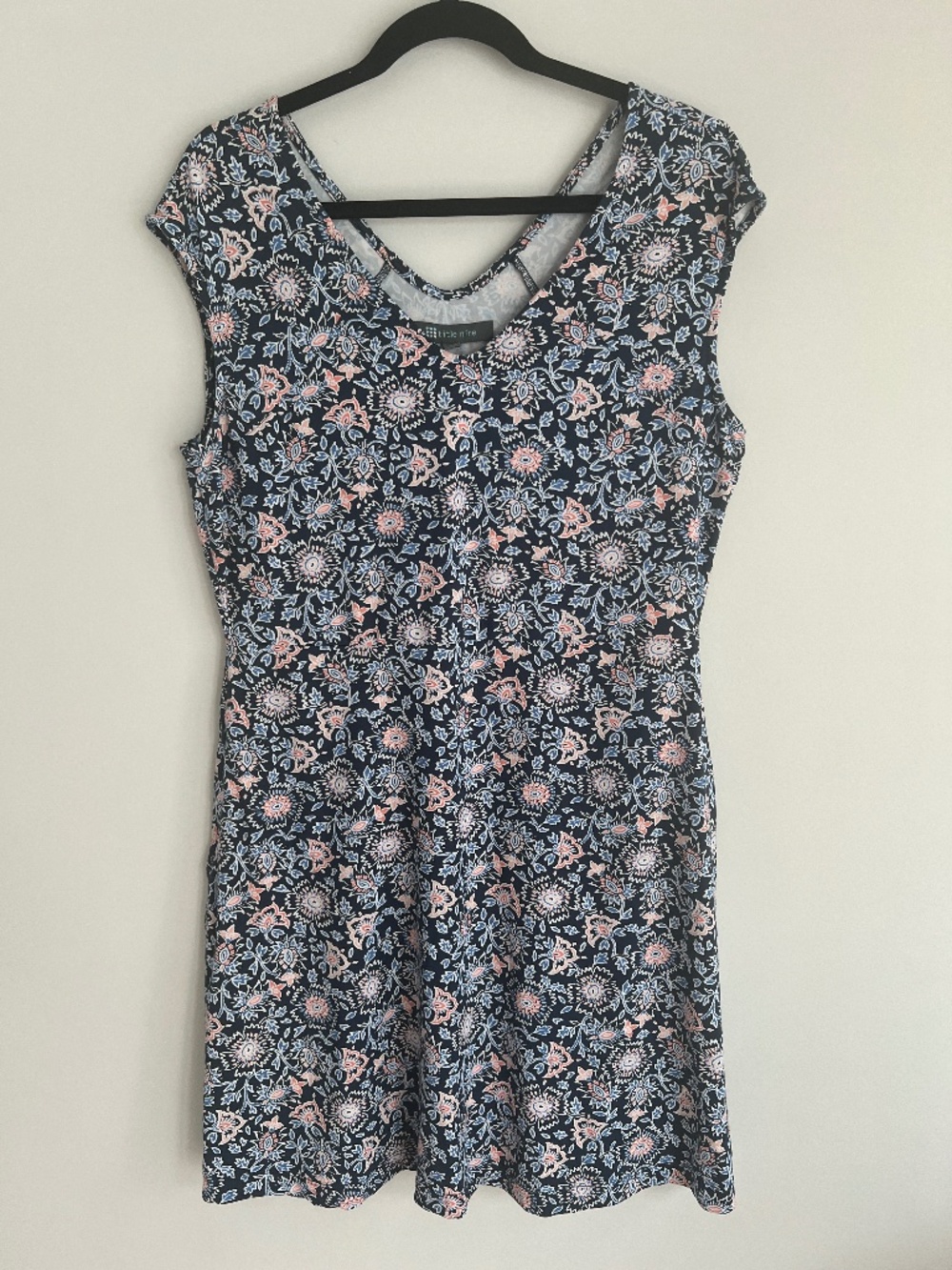 Title Nine Sleeveless Flora Double Dare Dress Tabriz Navy Print. Size L
